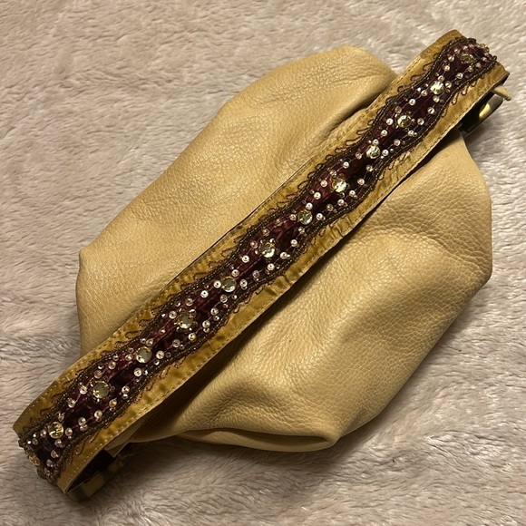 BETSEY JOHNSON Baroque Betsey Collection - Picture 6 of 17